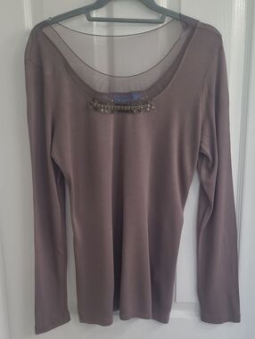 Simply Vera Vera Wang Taupe Embellished Long Sleeve Scoop Neck Top
